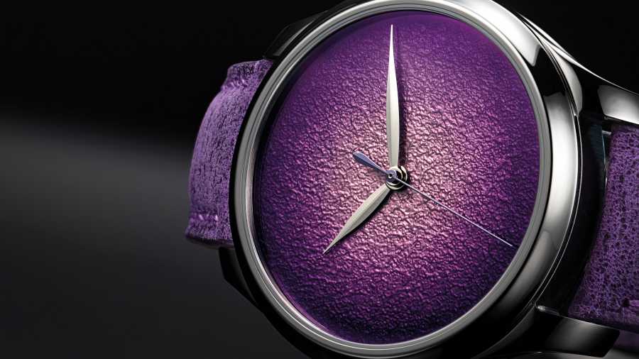 H.Moser &amp; Cie - Endeavour Centre Seconds  Concept Purple Enamel